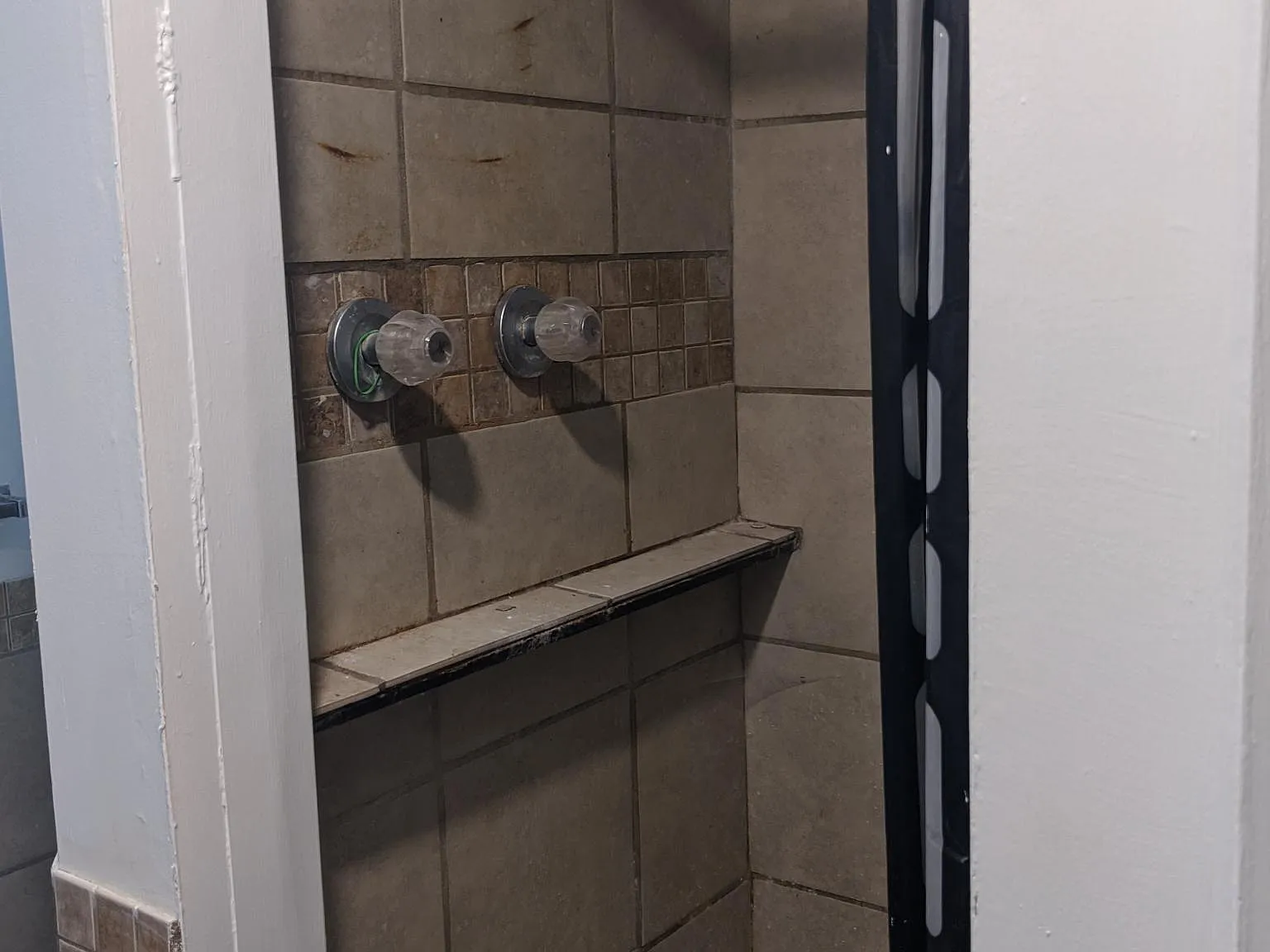 4 bed, 1200 sqft, $2,500 — Photo 4