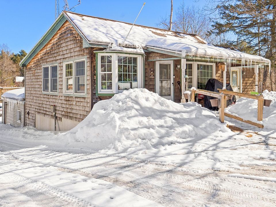 1st image of 93 S Main Rd