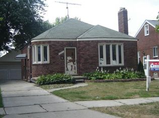 20300 Washtenaw St, Harper Woods, MI 48225