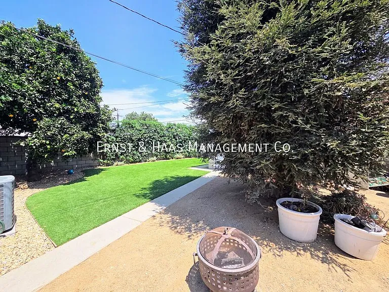 1926 Daisy Ave — Photo 30