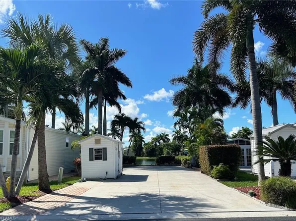 1221 Diamond Lake CIR, NAPLES, FL 34114