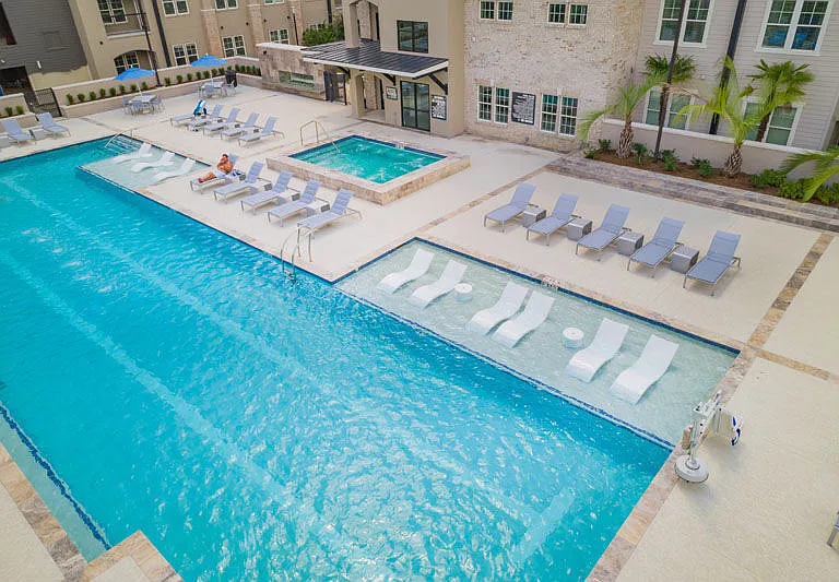 Park Rowe Apartments - Perkins Rowe — Photo 9