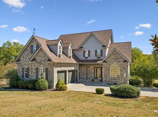 2216 Twin Peaks Ct, Spring Hill, TN 37174