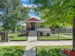 9521 S La Salle St, Chicago, IL 60628