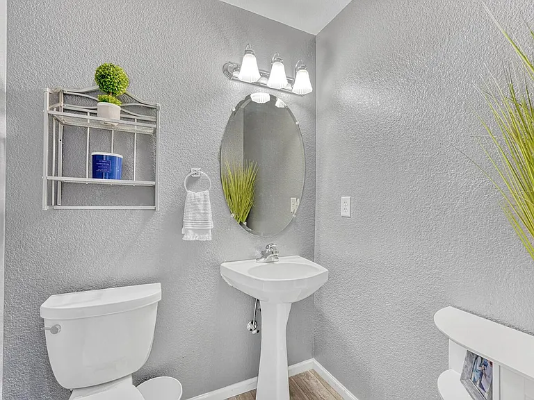 10566 Cherrybrook Cir — Photo 16