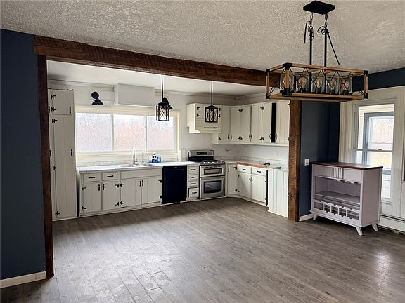3rd image of 23281 Mosher Rd