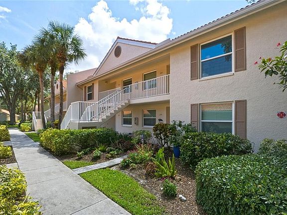 4th image of 193 Robin Hood CIR #203