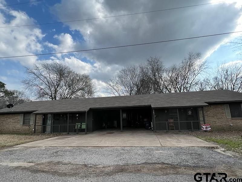 1st image of 713 Porter St