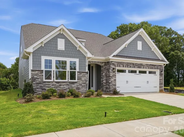 3070 Constitution Ln, Gastonia, NC 28056