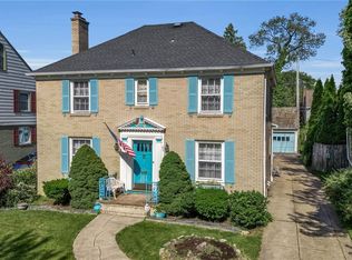 63 Grosvenor Rd, Buffalo, NY 14223