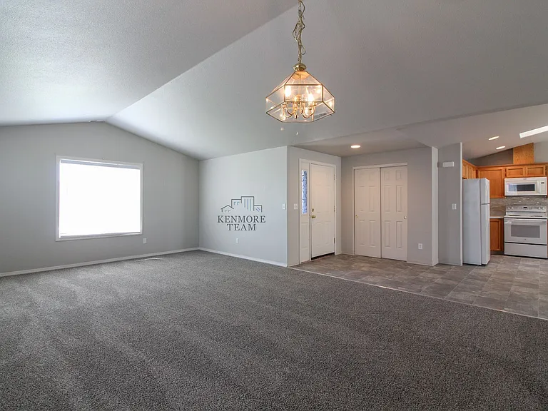 7611 Pender Dr — Photo 3