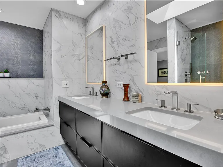 4922 S Cornell Ave #F — Photo 22