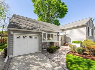 1076 Melissa Lane, North Bellmore, NY 11710