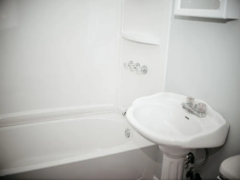 1080 Kelly Dr — Photo 17