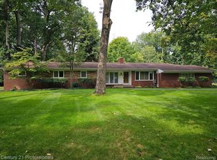 32517 W Haverford Dr, Franklin, MI 48025