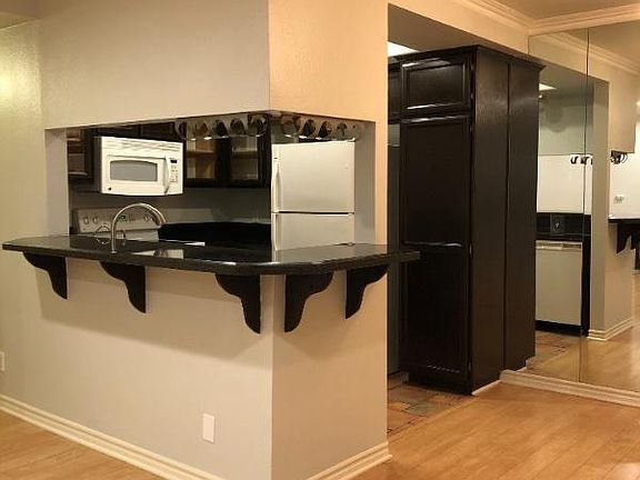 5th image of 17800 Burbank Blvd APT 101