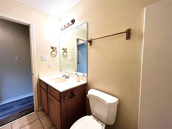 5th image of 1617 42nd St #C