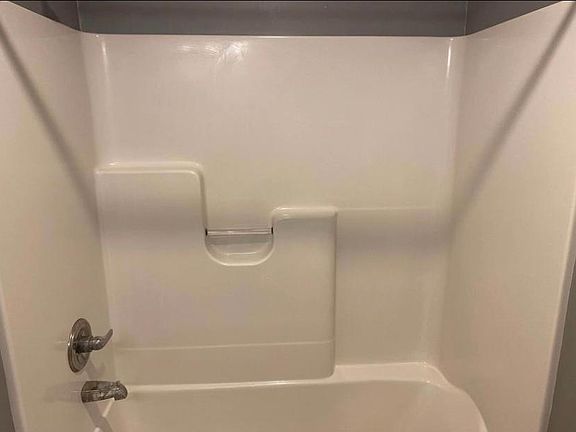 5th image of 945 W North St #945