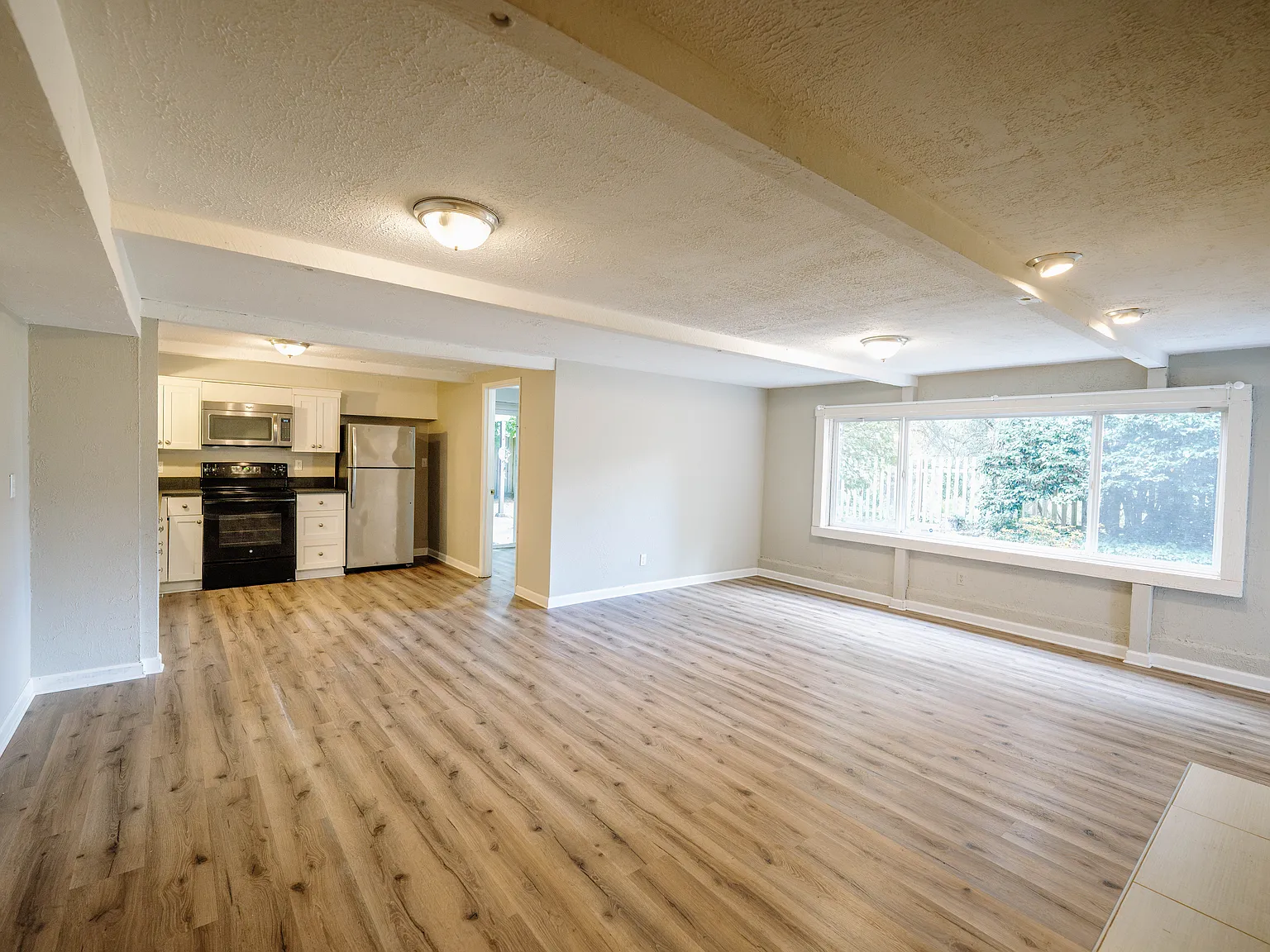 7121 SW 12th Drive — Photo 3