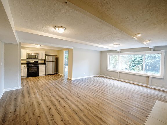 Living room space -3