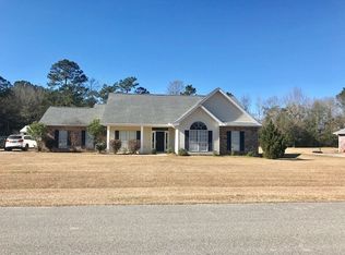 19 Chippewa Dr, Picayune, MS 39466