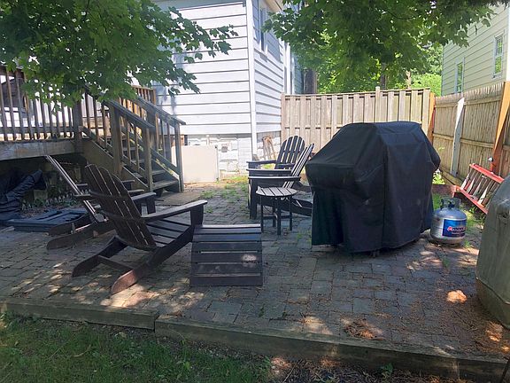 4th image of 220 N Cleveland St