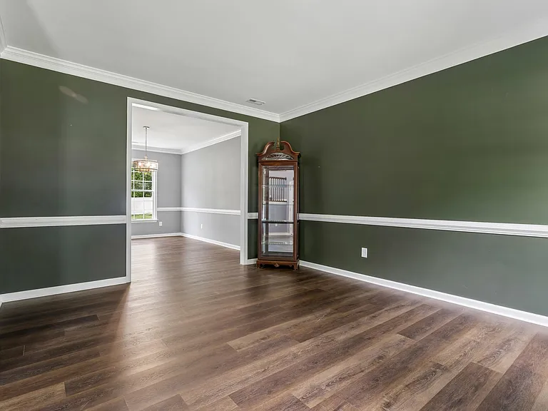 101 Sycamore Ln — Photo 13