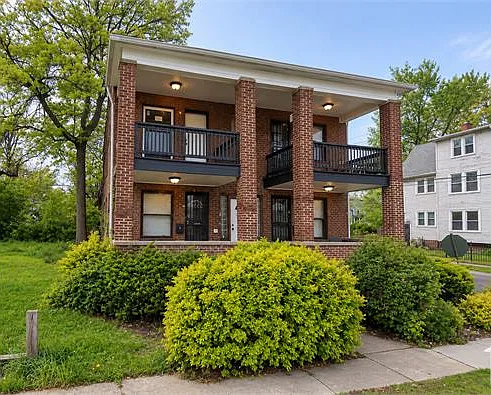 14300 Strathmore Ave #4