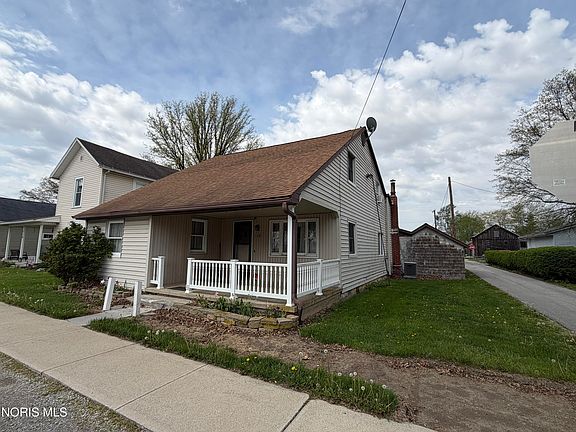2nd image of 108 S Main St