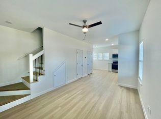 508 S Park St #C, Springdale, AR 72764