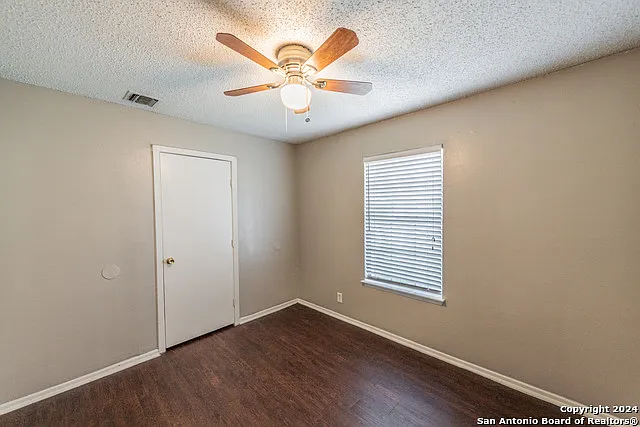 5915 Cliff Rdg — Photo 19