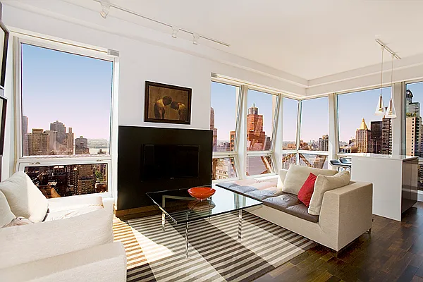 Rented by Manhattan Miami Real Estate | media 42