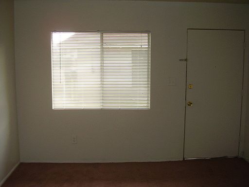 3rd image of 326 W Kimball Ave