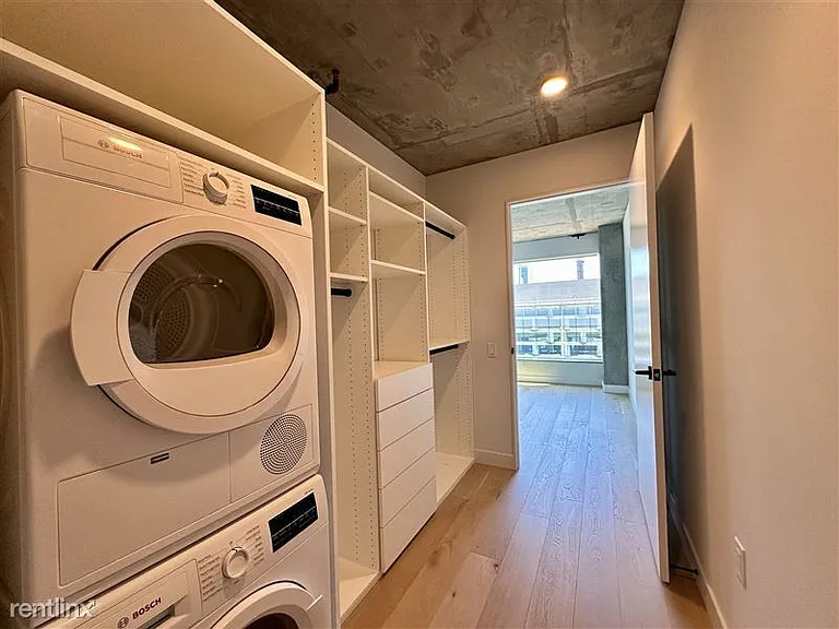 960 Market St #1001 — Photo 4