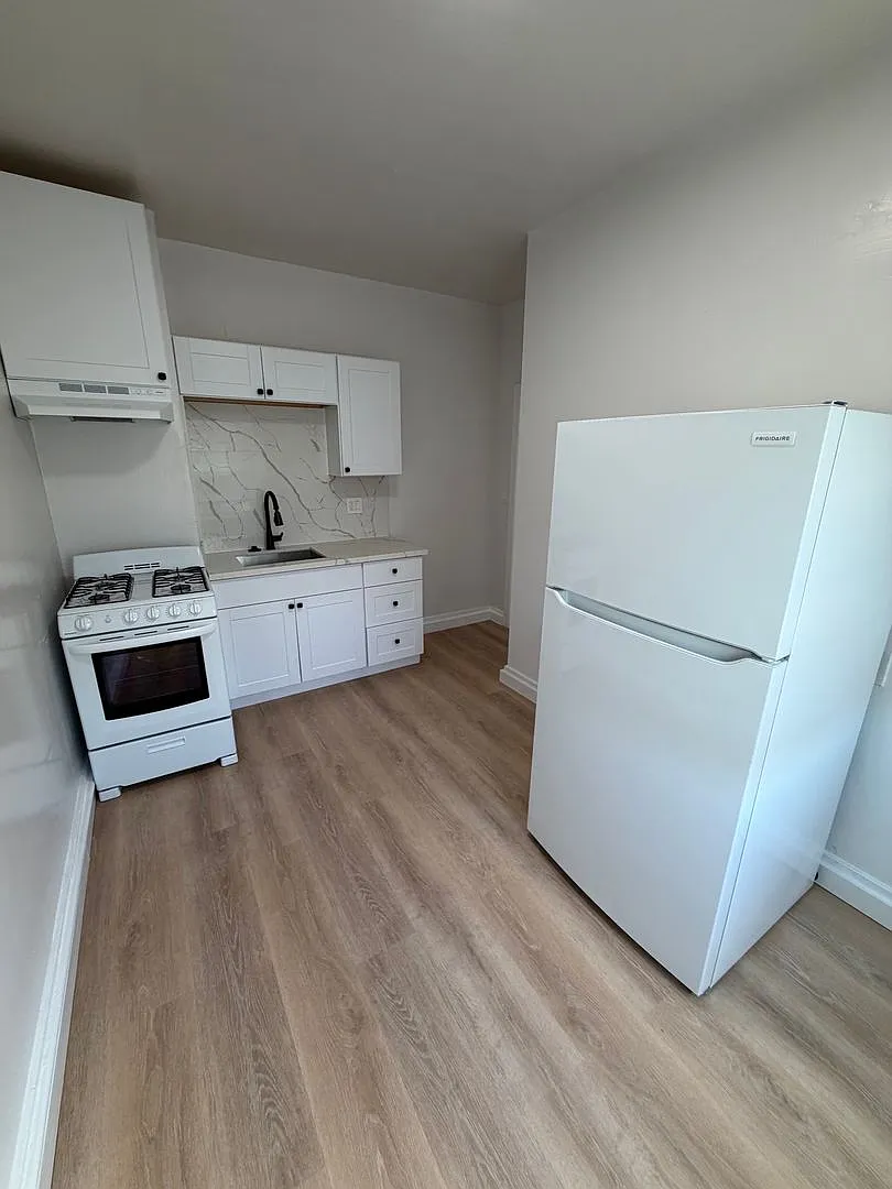 1501 38th Avenue — Photo 3