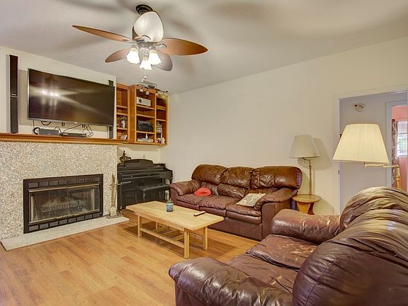 4th image of 105 Kingswood Ct