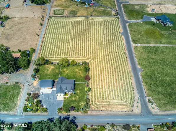 Nka Hollow Creek Ln, Yakima, WA 98908