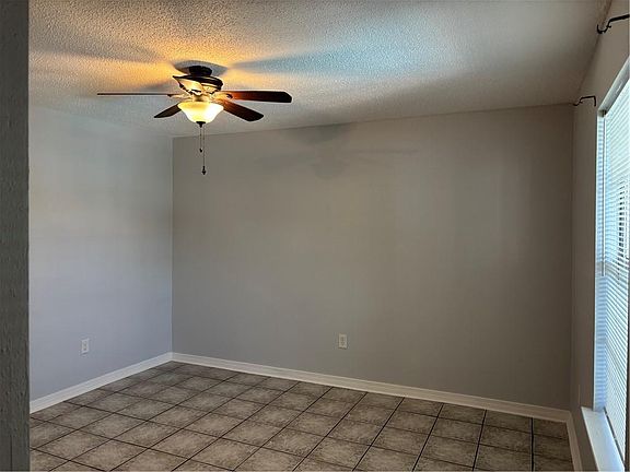 4th image of 2330 Edenborn Ave #225