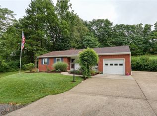 1931 Clairmont Dr, Cambridge, OH 43725