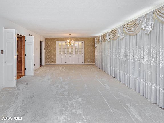 3rd image of 5511 Sonoma Pl