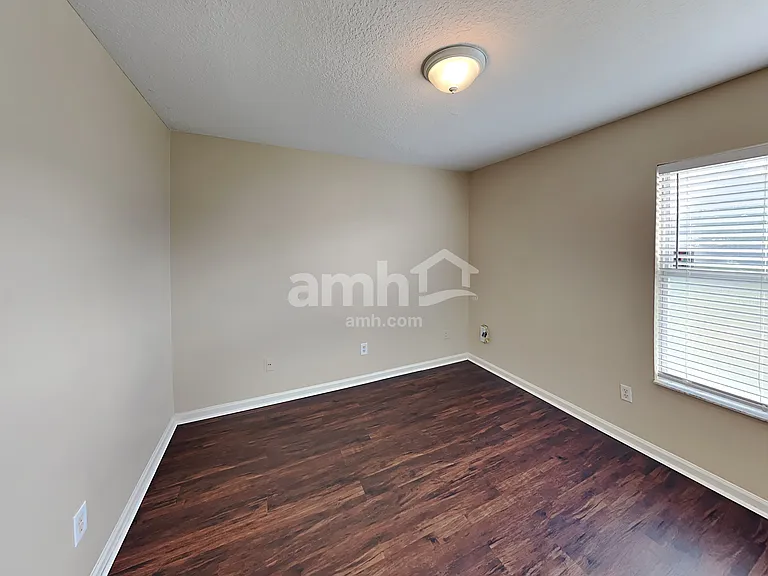 3206 Chantilly Ct — Photo 15