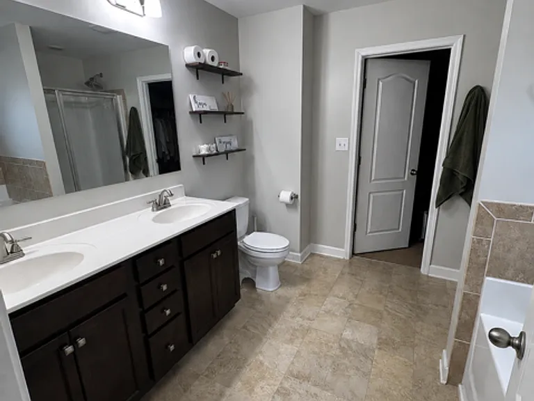 2520 Clear Pines Ct — Photo 6