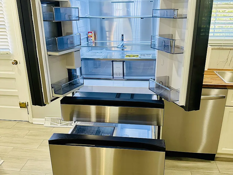 Refrigerator and Dishwasher