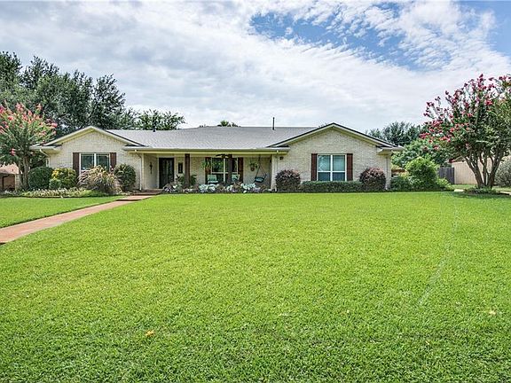 2nd image of 226 Bexar Dr