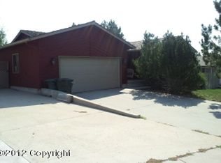 3405 Kinner Dr, Gillette, WY 82718