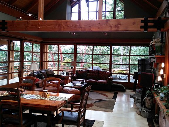 Vaulted Great Room