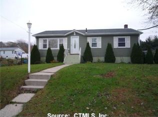 10 Woodlawn Ter, Norwich, CT 06360