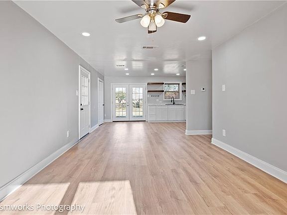 5th image of 5608 Larkspur Dr