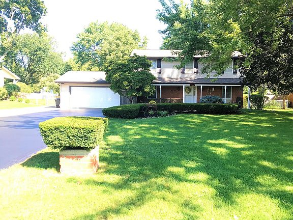 3rd image of 3812 Mayfair Dr