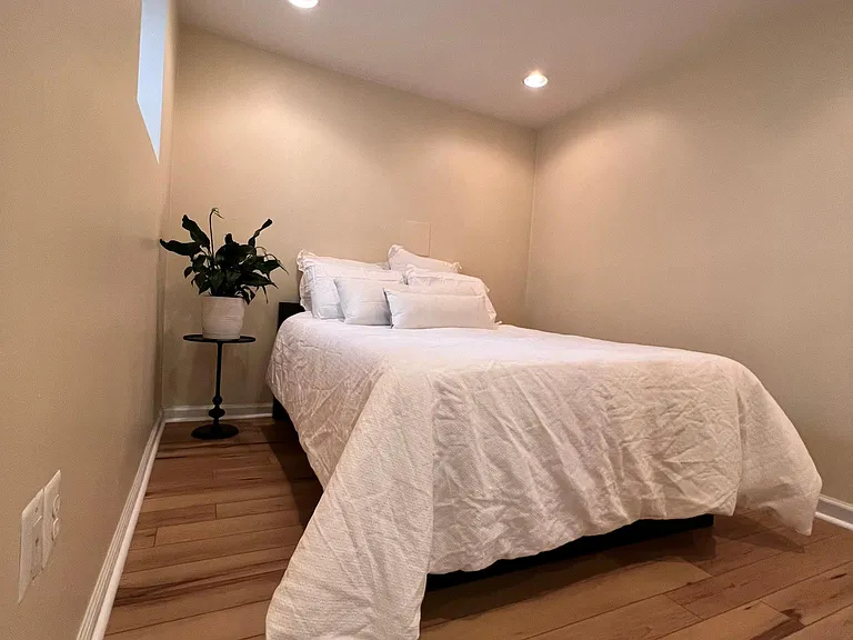 126 Adams St NW #3 — Photo 11